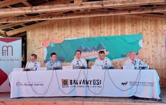 Cseke Attila az aktuális fejlesztésekről, Varga Mihály a várható nehézségekről beszélt Tusványoson 