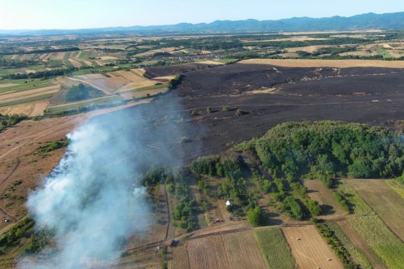 Száz hektáron égett a tarló Bihar megyében