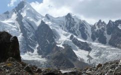 Magyar hegymászósiker Pakisztánban