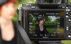 Videóriportban szólalnak meg a diákok, akik zaklatással vádolják a BBTE egyik színésztanárát