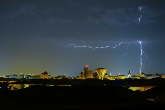 Másodfokú viharriadót adtak ki többek között Székelyföldre