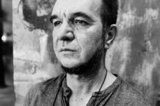 FRISSÍTVE – Elhunyt Lőrincz Gyula kolozsvári képzőművész, díszlettervező