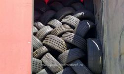 Arad: 24 tonna hulladékot szállító kamiont tartóztattak fel a határőrök