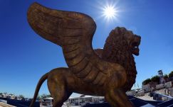 Velencei Filmfesztivál: Aronofsky, Inárritu, McDonagh és Panahi filmje is versenyez