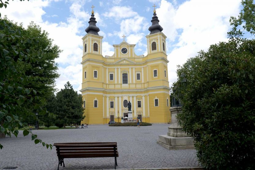 Erdély legjei – Bihar megye: a nagyváradi római katolikus székesegyház