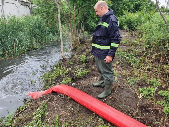 FRISSÍTVE – Árvízriasztás lépett érvénybe Krassó-Szörény és Temes megye kisebb folyóin