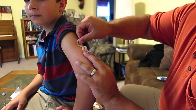 Vércukormérő eszközök késése keseríti meg a Maros megyei cukorbeteg gyermekek életét