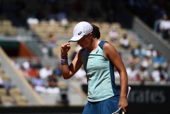 Roland Garros: Swiatek–Gauff döntőt rendeznek a nőknél