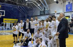 Férfi kosárlabda: megvédte bajnoki címét a Kolozsvári U-BT