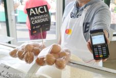 Száz Maros megyei hajléktalan is részesül szociális utalványban