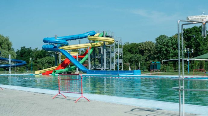 Közel háromszorosára növelték a marosvásárhelyi Víkendtelep belépőjének árát