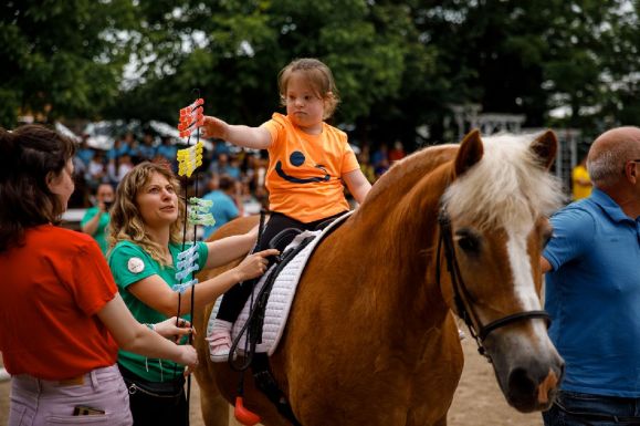 „A lovasterápia csodákat művel”