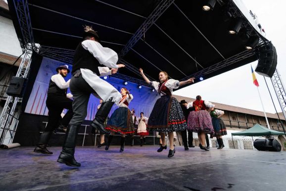 Erdélyben hat fő helyszínen tartják meg az első Csoóri Sándor Népművészeti Fesztivált