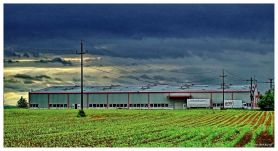 Diszkréten bezártak egy újabb erdélyi cipőgyárat