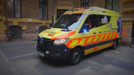 Meghalt a négyéves kislány, akit a tűző napon leparkolt iskolabuszban felejtettek