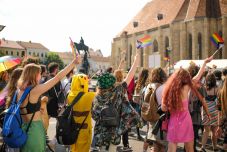 „A Pride az, ahol érzed, hogy tartozol valahová” – a kolozsvári felvonuláson jártunk