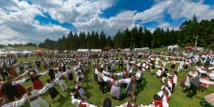Két év kihagyás után újra a Perkőn találkoztak a néptáncosok