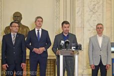 Tömeges kilépésre számít az USR elnöke, aki szerint Cioloș csábítja el a párt törvényhozóit 