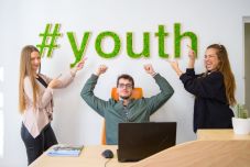 Pályakezdőknek és egyetemistáknak kínálnak gyakornoki programot Sepsiszentgyörgyön