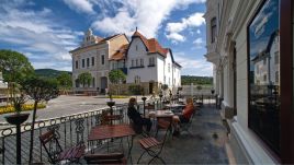 „Nem keverjük a népit a népiessel” – közhelyek nélkül mutatja be Erdélyt a szentendrei Skanzen