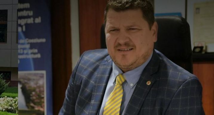 Újabb eljárást indított a DNA a korábban pincérnőt alkalmazó vízügyi igazgató ellen