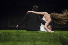 Rómeó és Júlia történetét dolgozza fel Sepsiszentgyörgyön Frenák Pál