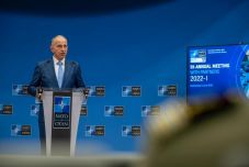 FRISSÍTVE – Mircea Geoană: elhúzódó, sok áldozattal járó háborúra kell felkészülnünk  