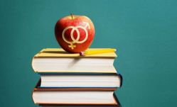 Kihirdette az elnök az egészségügyi nevelés törvényét: szülői beleegyezéssel tanítható nyolcadiktól