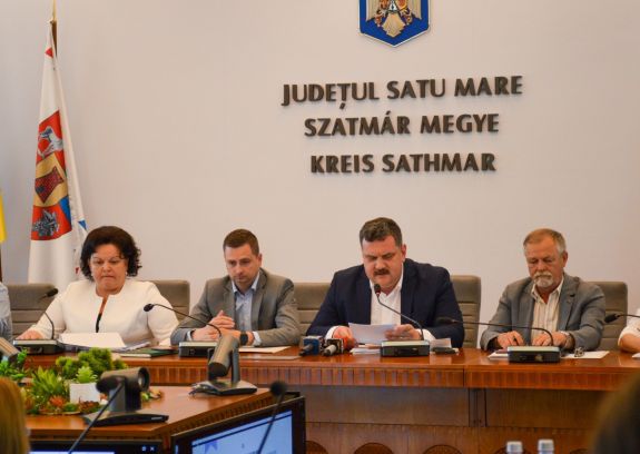 Kórház-korszerűsítésre és kerékpárút építésére készülnek Szatmár megyében