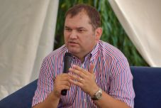 2,73 milliárd euró zöldebb közlekedésre, bicikliutakra, fiataloknak szánt lakásokra