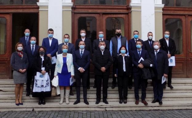 Megvonták a politikai támogatást Székelyudvarhely polgármesterétől