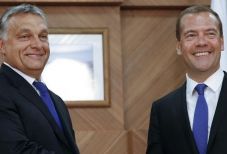 Medvegyev: bátor lépés, hogy Orbán nem támogatja az orosz energia embargóját