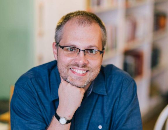 Felülsz a villamosra, és minden kiderül – a némafilmkorszak Budapestjét és Kolozsvárját írta meg Zágoni Balázs