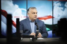 Orbán Viktor: nem oldalt, hanem álláspontot kell választani, az pedig a béke