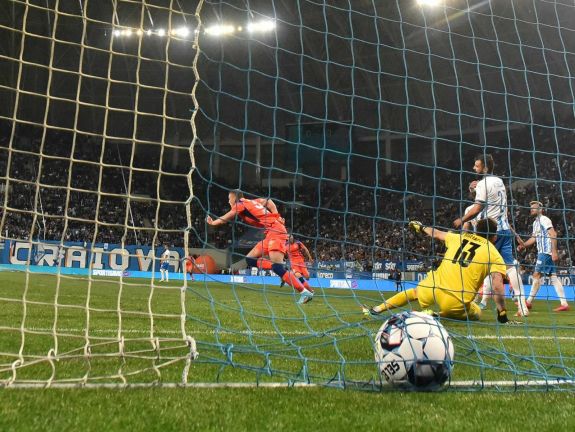 FRISSÍTVE – Craiovai győzelmével tartja a lépést a Kolozsvári CFR-rel a FCSB