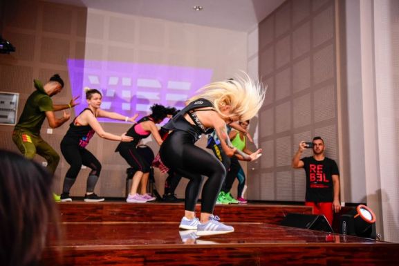 Tizenkét órás fittneszmaratont szerveznek Székelyudvarhelyen