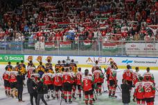 FRISSÍTVE – Koalíciós vitává terebélyesedett a román válogatott tagjainak székely himnusz-éneklése a hoki-vb-n