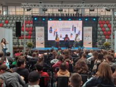 „Gyermeknappal” nyitotta meg kapuit a VII. Csíkszeredai Könyvvásár