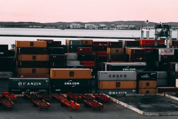 Fehérorosz kormányfő: Az EU-ba és Észak-Amerikába irányuló szinte teljes exportot blokkolják a nyugati szankciók