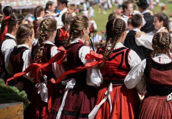 Régi formában, megújult tartalommal kezdődnek a Hargitai Megyenapok