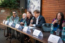 A Kárpát-medence legnagyobb irodalmi magánalapítványát hozták létre Méhes György örökösei