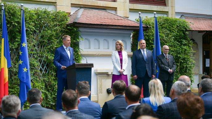 Iohannis a PNL évfordulós ünnepségén: lejárt a politikai belharcok ideje a pártban