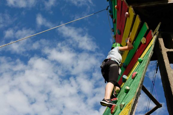 18 éven felüli krónikus beteg fiataloknak indít önbizalom-növelő projektet a Yuppi