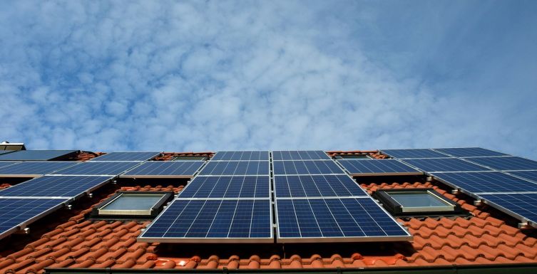 Teljes a zűrzavar a Fotovoltaikus Zöld Ház program körül