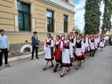 A „történelem árnyékából” egy új világba ballagtak el a csíkszeredai „marcisok”