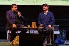 Egyszerre utazni és otthon lenni: Cserna-Szabó András karneváli regényt írt Attila hun király koráról