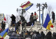 Olaj a tűzre: Románia és Moldova egyesülését szorgalmazza a háborús helyzetben az AUR