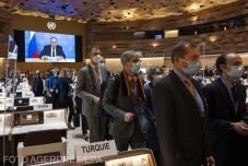 Lavrov: elfogadhatatlan az amerikai atomfegyverek európai jelenléte