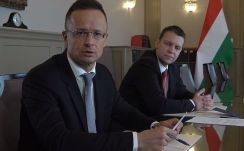 Szijjártó Péter: Magyarország támogatja Ukrajna felvételét az EU-ba gyorsított eljárással