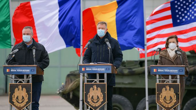Iohannis: Románia további lépéseket tesz az elrettentő és védelmi pozíció megerősítésére a keleti szárnyon